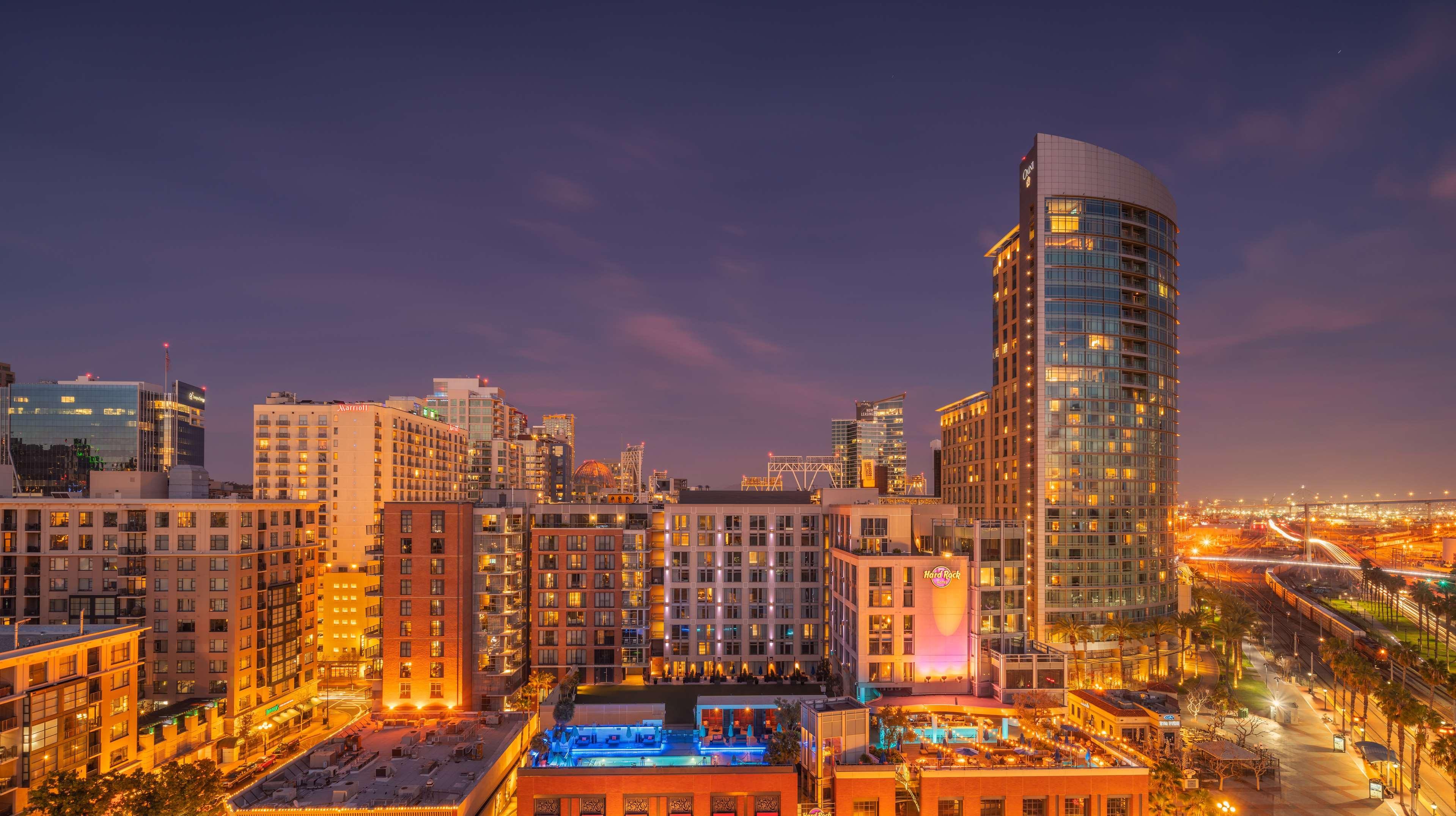 Hotel Hilton San Diego Gaslamp Quarter Exterior foto